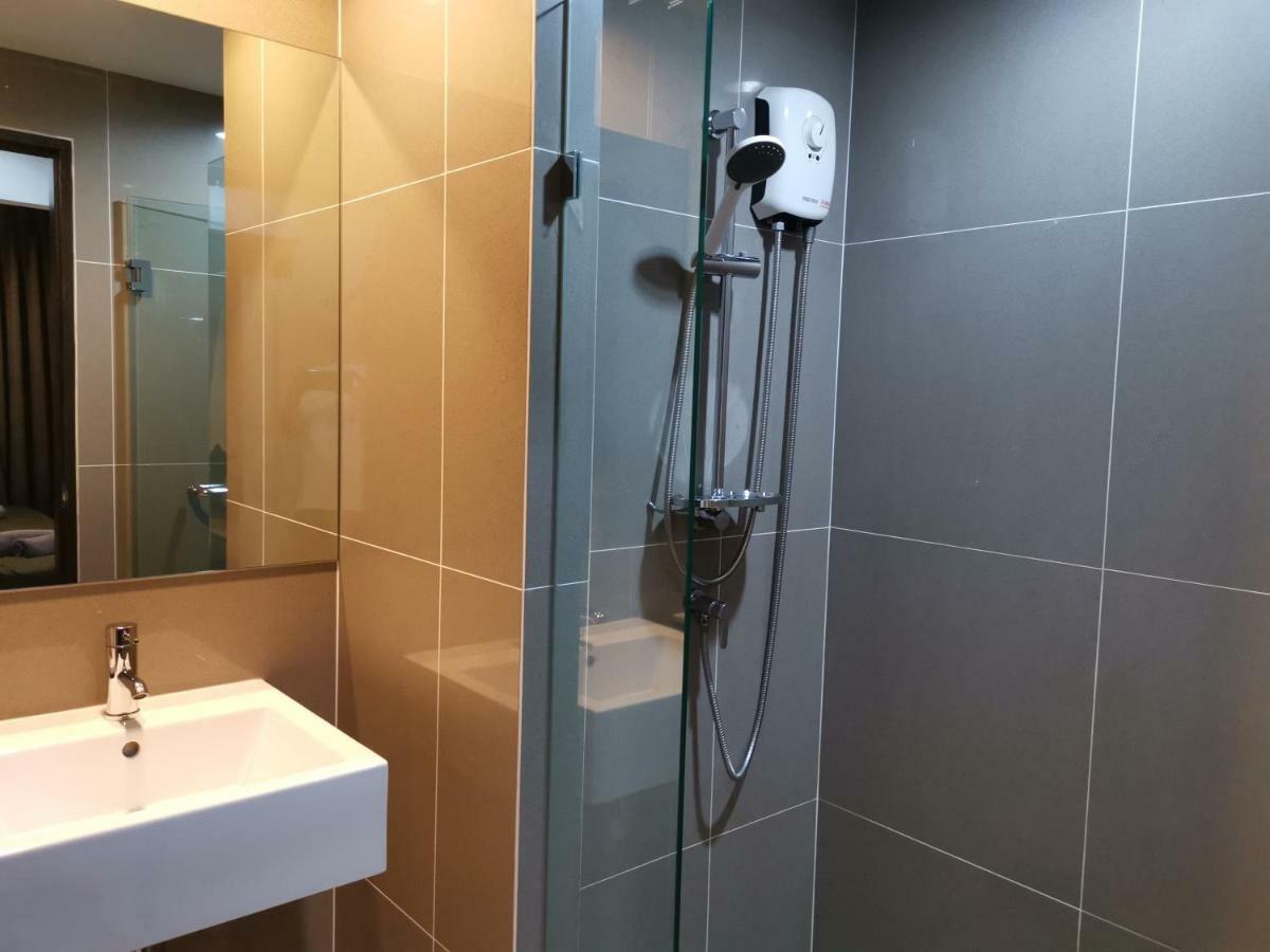 5 Floor - Centrio Condominium In Phuket Town - 30 Mins To Beaches Exterior foto
